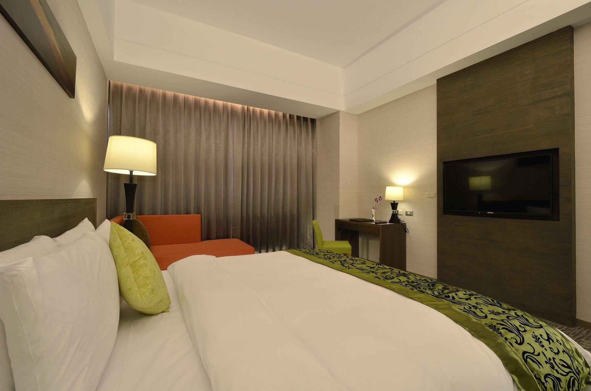 Hoya Hotel T'ai-tung Dış mekan fotoğraf