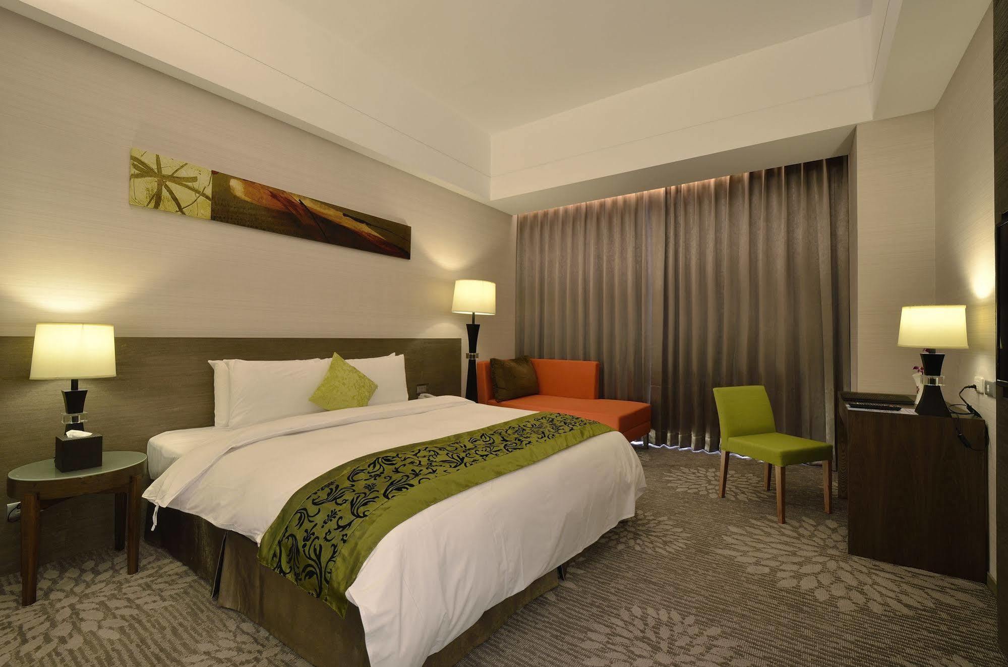 Hoya Hotel T'ai-tung Dış mekan fotoğraf